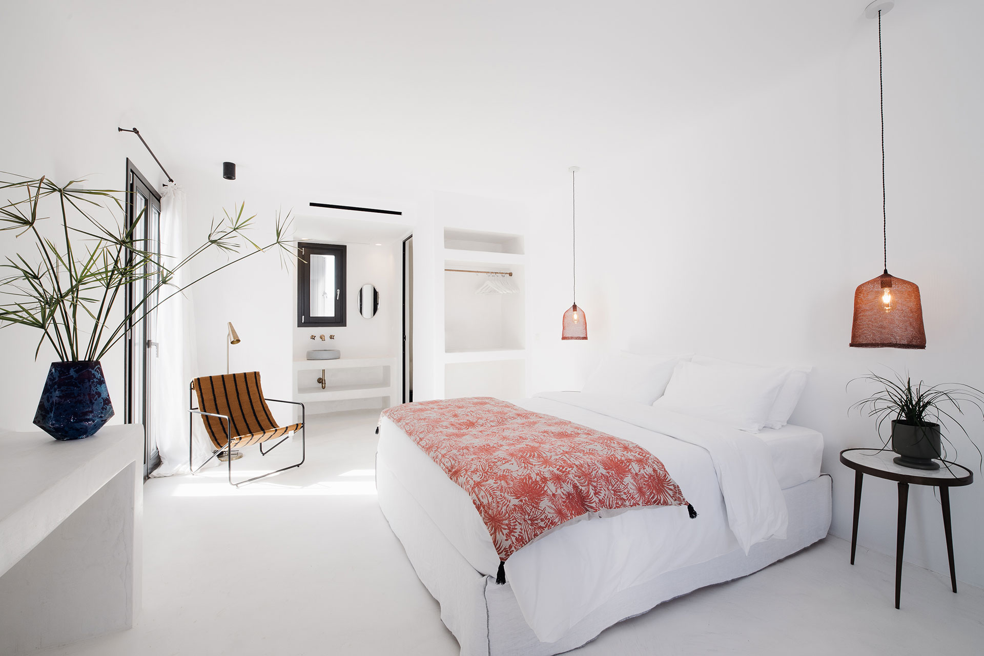 Koukoumi Vegan Hotel executive suite interior